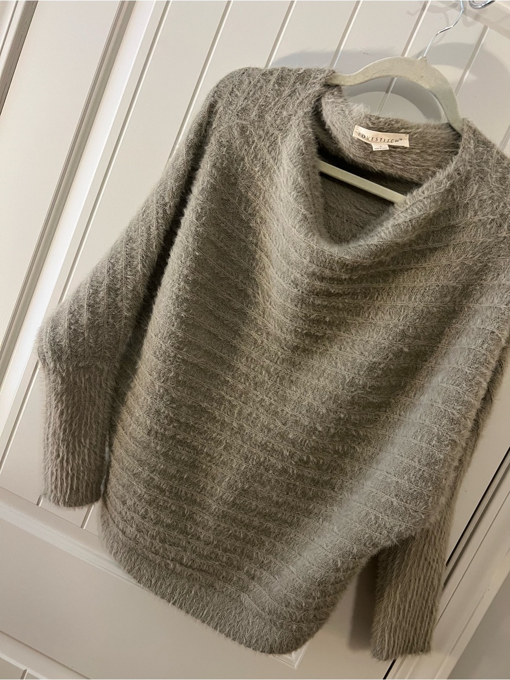 NWOt Cozy Taupe Lovestitch sweater